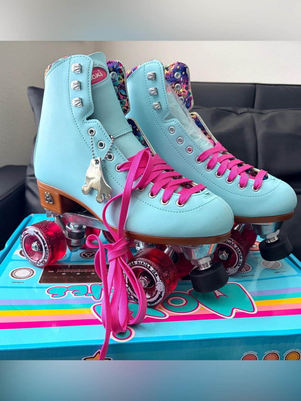 Moxi Skates - BRAND NEW, size 8